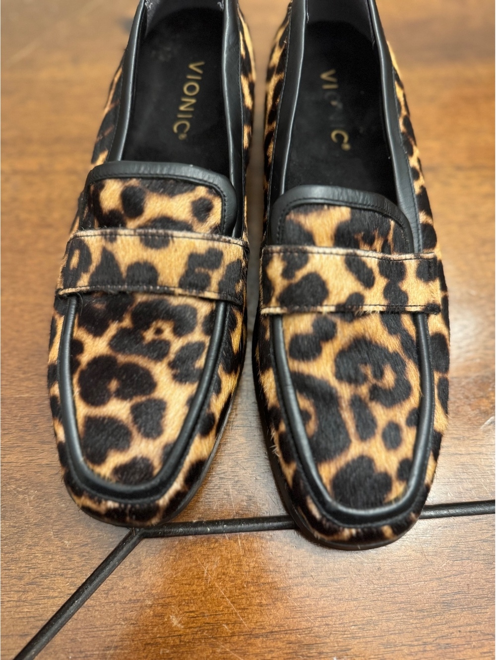 Vionic "Sellah" Leopard Calf Hair Chic Workwear Maximalist Penny Loafers